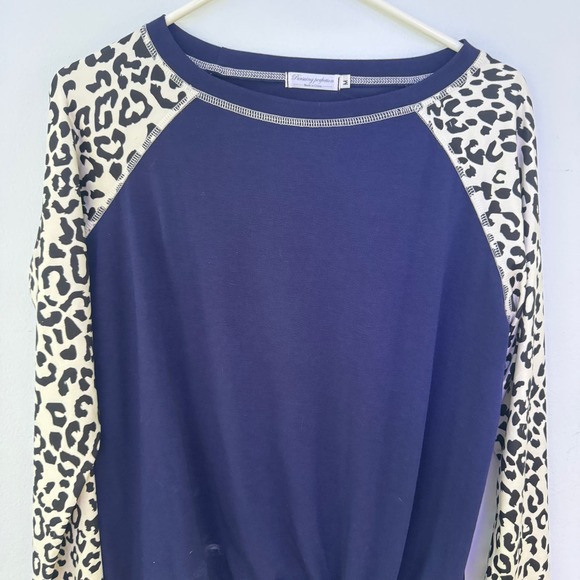 Leopard Print Women's Long Sleeved Twist Top Raglan Sleeve Baseball Tee Medium - Picture 3 of 9